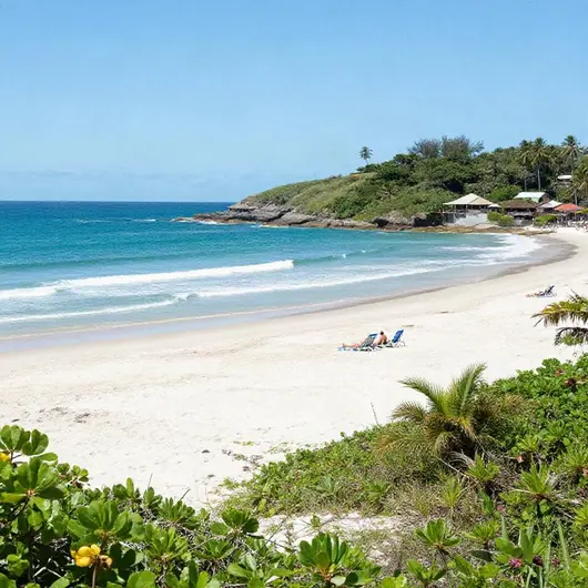 Guia de Pousadas na Praia do Saco: 4 opções imperdíveis
